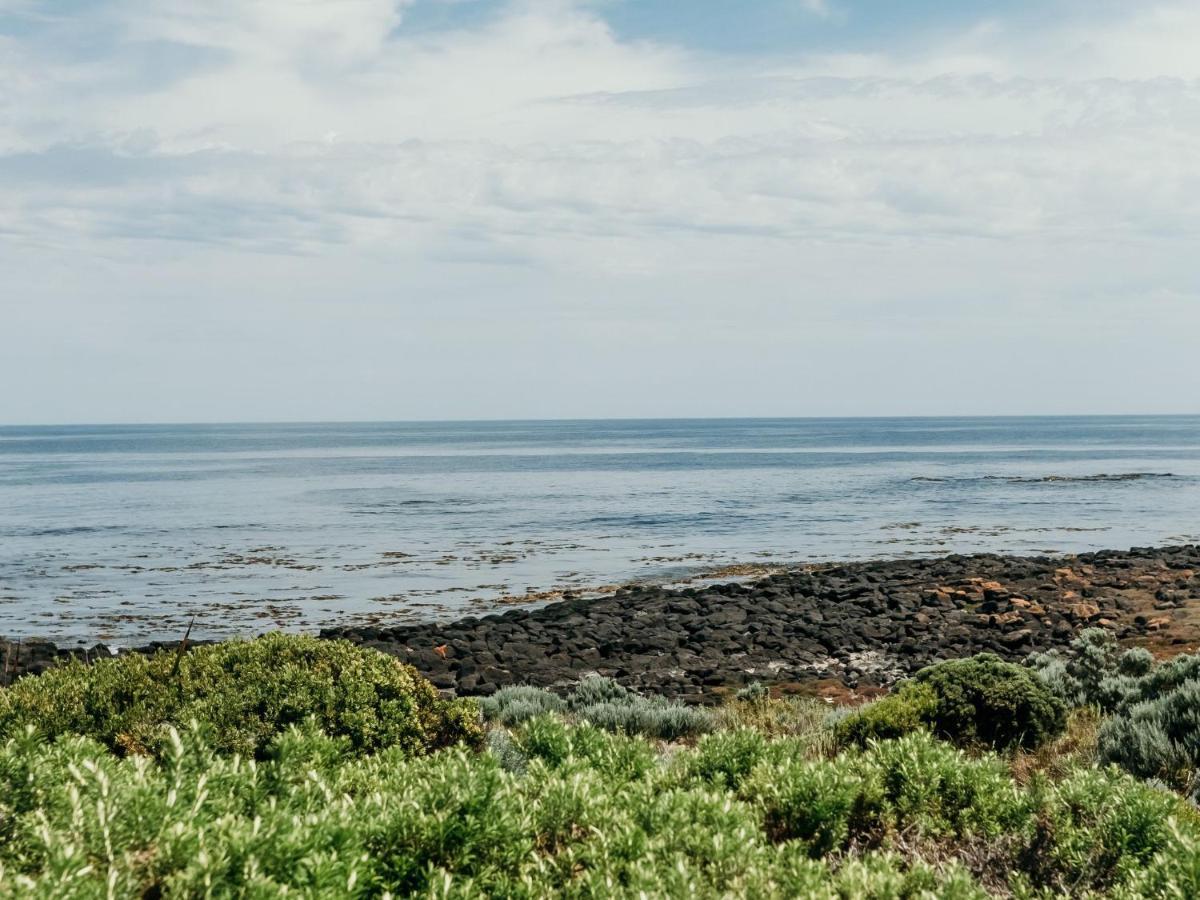 Hearns Beachside Villa 2 Port Fairy Exteriör bild