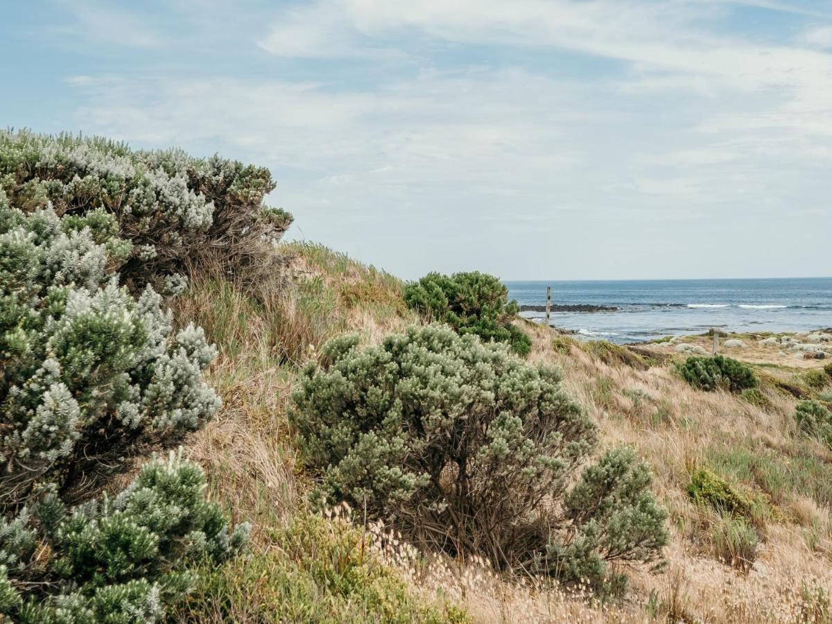 Hearns Beachside Villa 2 Port Fairy Exteriör bild