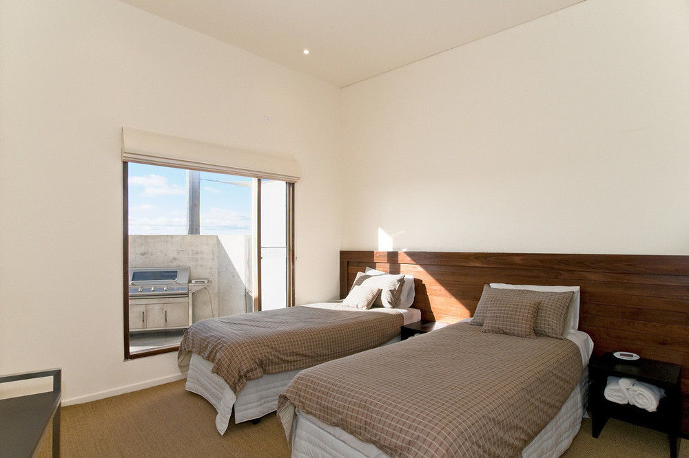 Hearns Beachside Villa 2 Port Fairy Exteriör bild