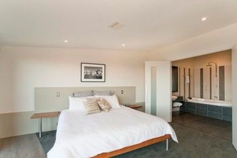 Hearns Beachside Villa 2 Port Fairy Exteriör bild