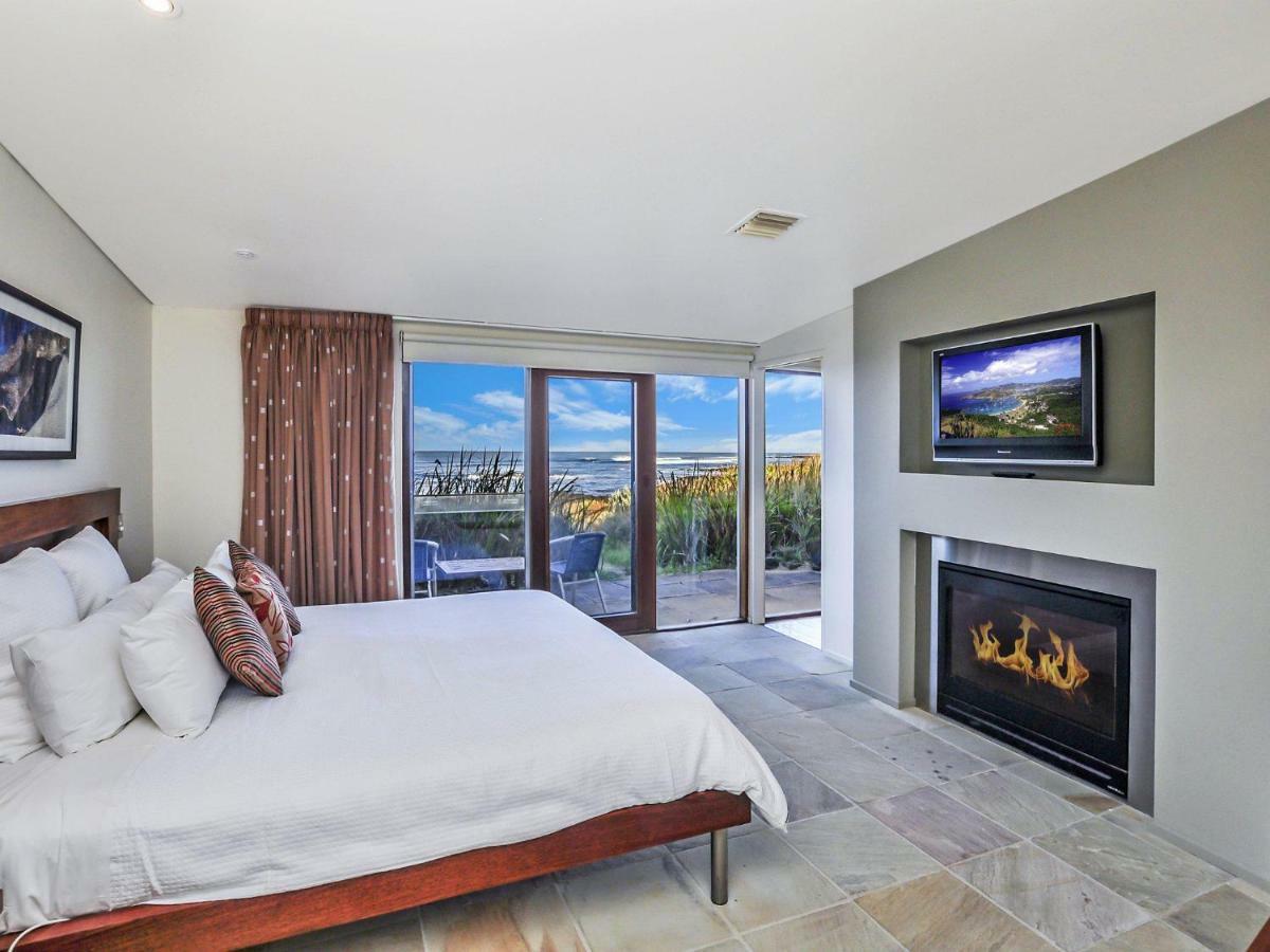 Hearns Beachside Villa 2 Port Fairy Exteriör bild
