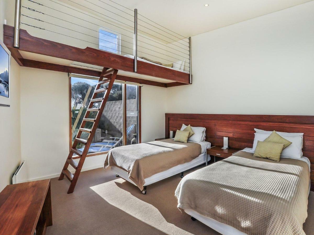 Hearns Beachside Villa 2 Port Fairy Exteriör bild