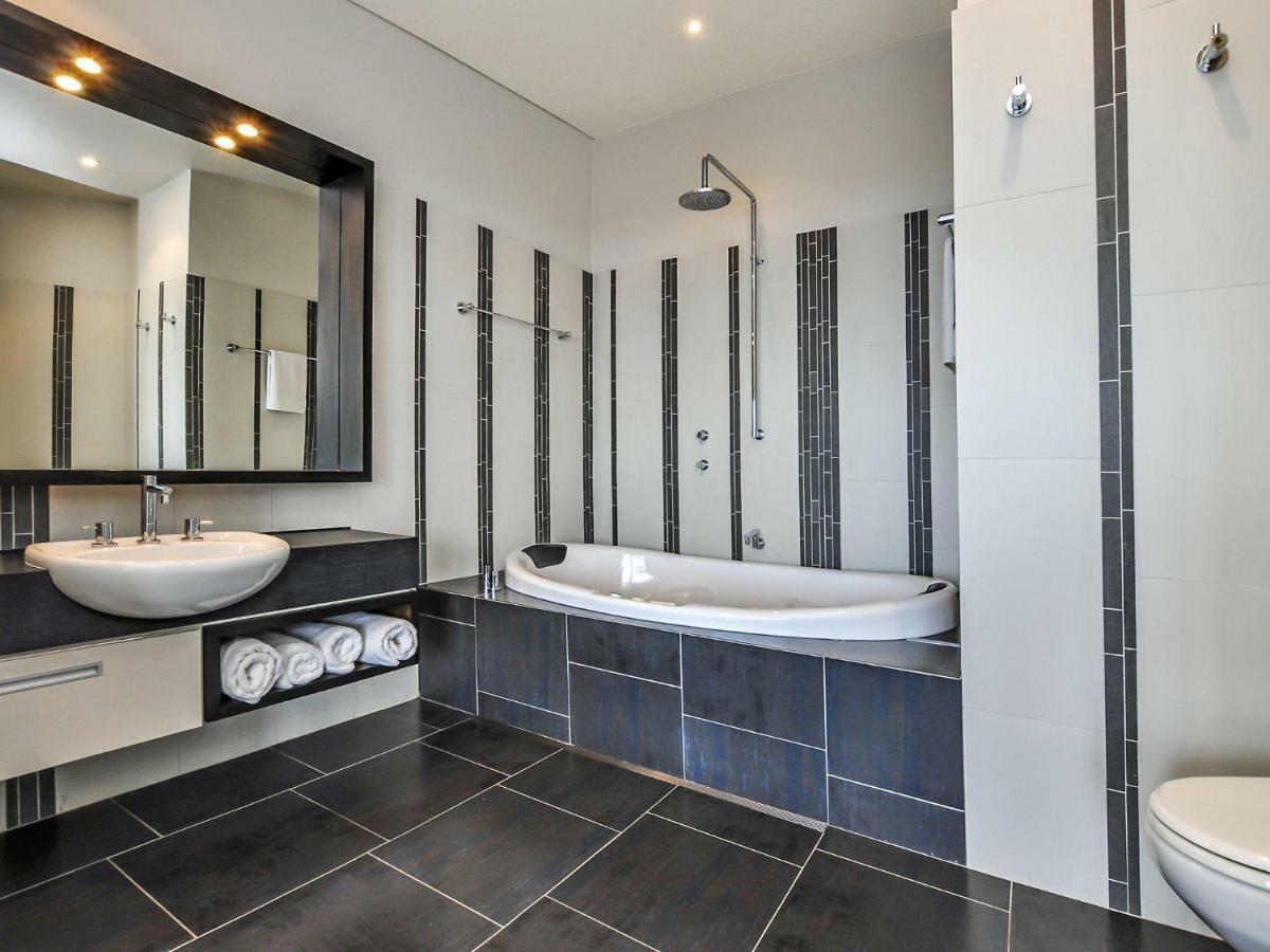Hearns Beachside Villa 2 Port Fairy Exteriör bild